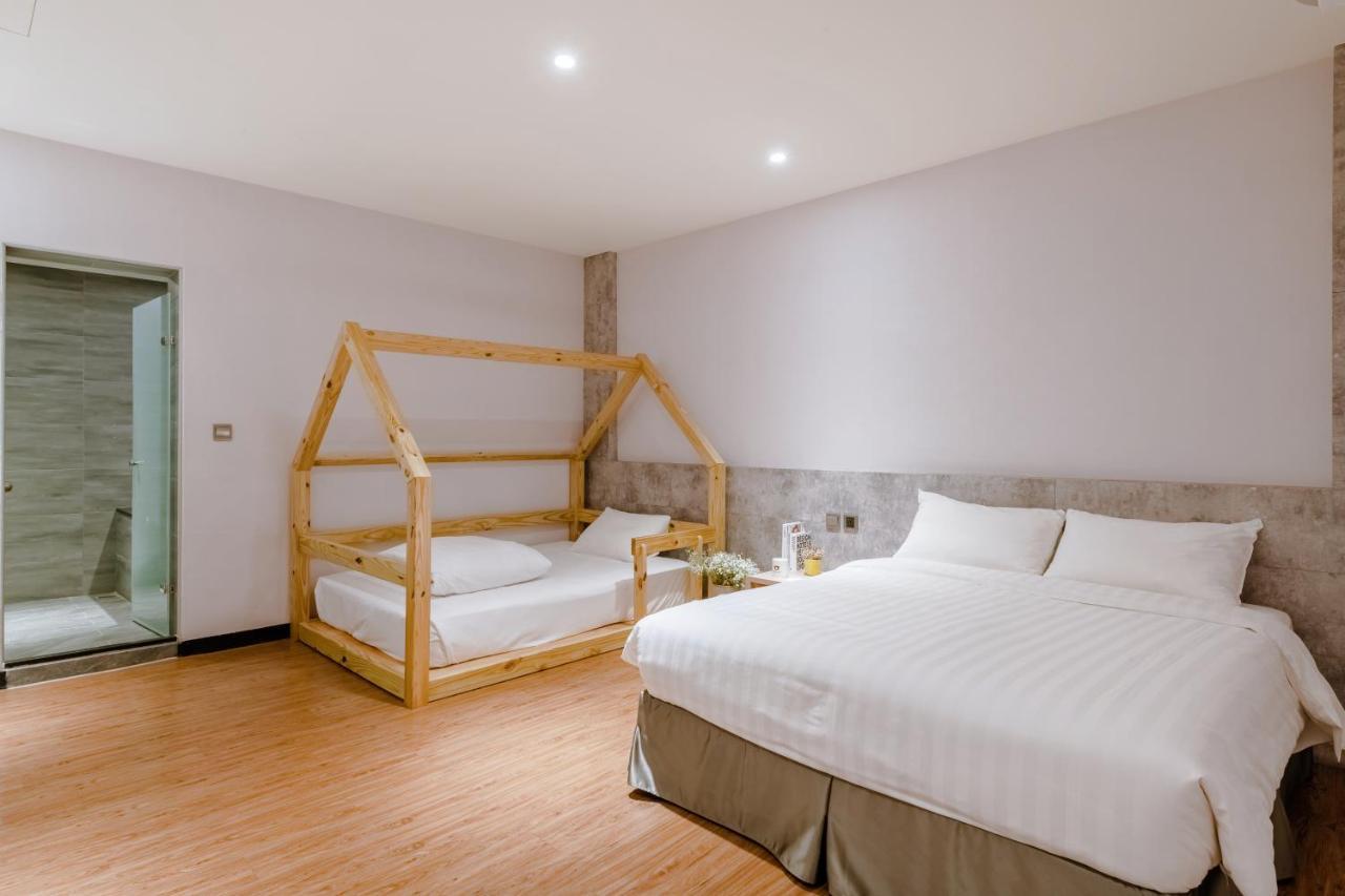 Prince Hotel Цзяоси Экстерьер фото