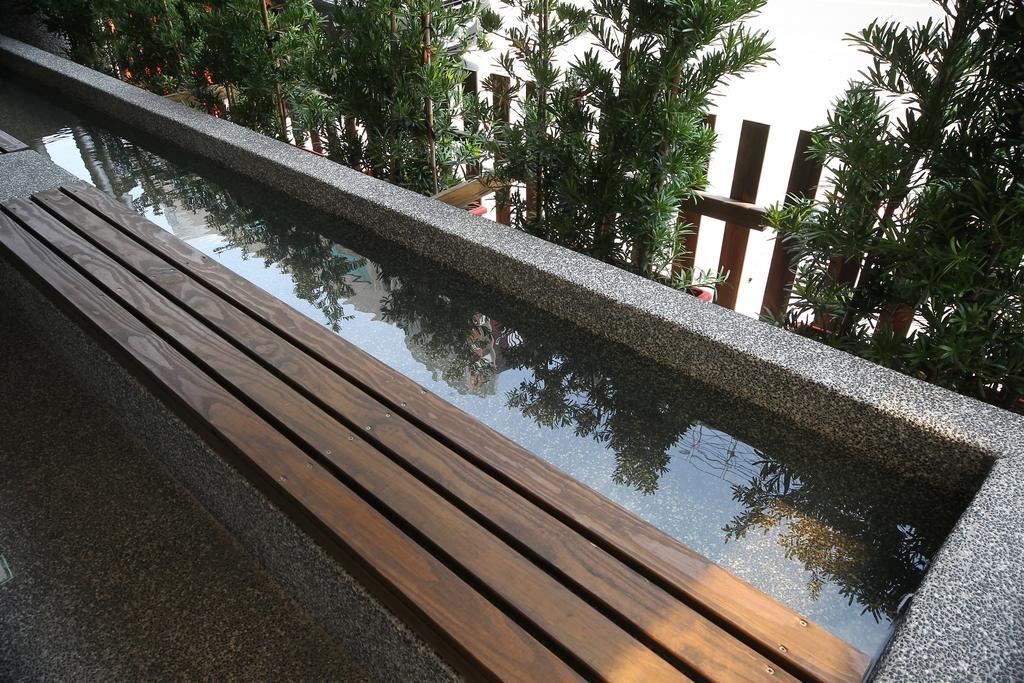 Prince Hotel Цзяоси Экстерьер фото