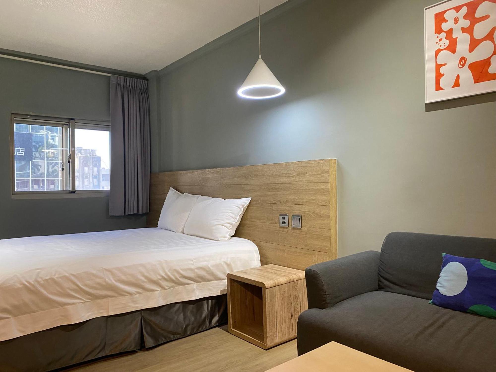 Prince Hotel Цзяоси Экстерьер фото